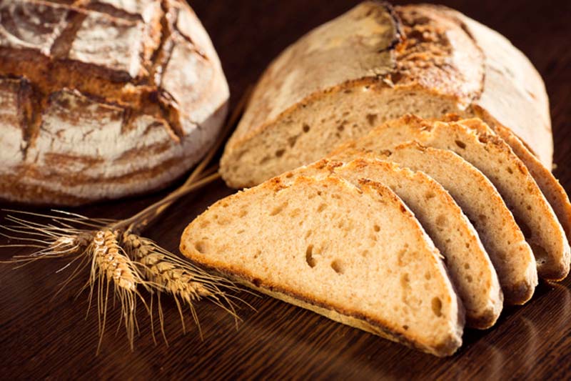 全麥麵包是很好的碳水化合物來源