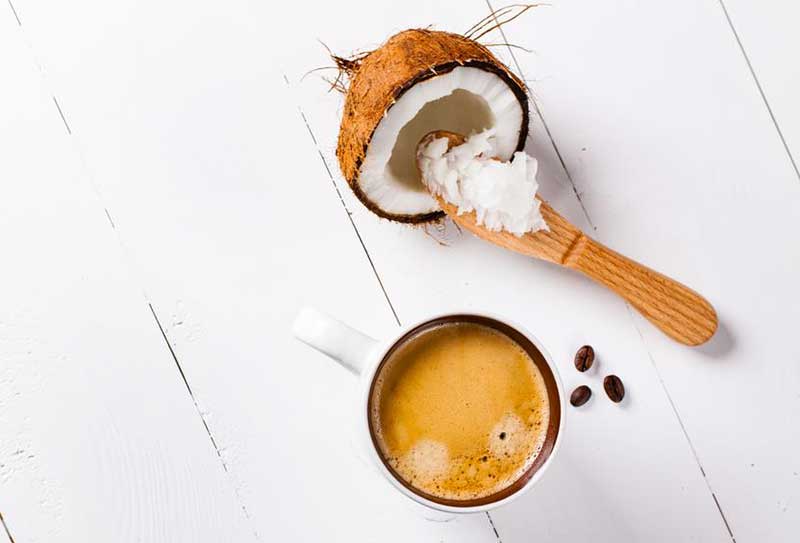 椰子油是防彈咖啡的常用成份